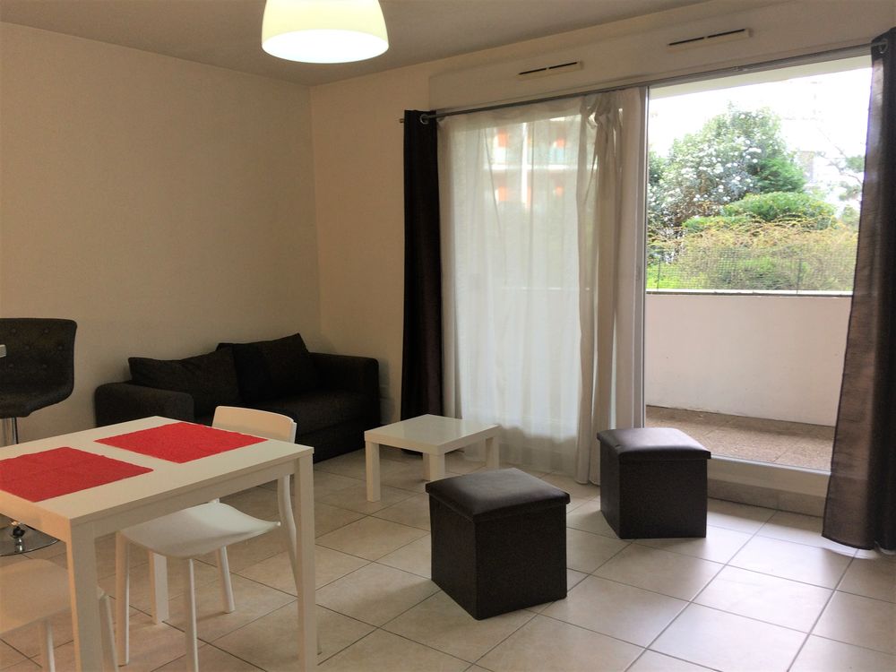 Location Appartement T2 45m2 meublé + garage privatif+parking+garage vélos Grenoble