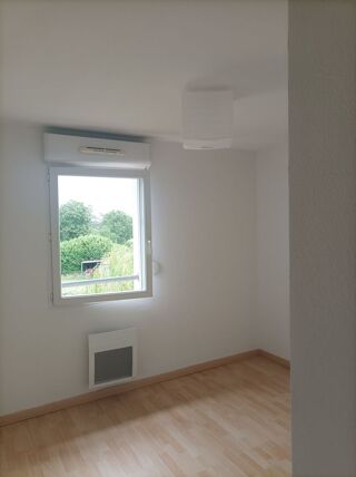  Appartement à louer 3 pièces 64 m²