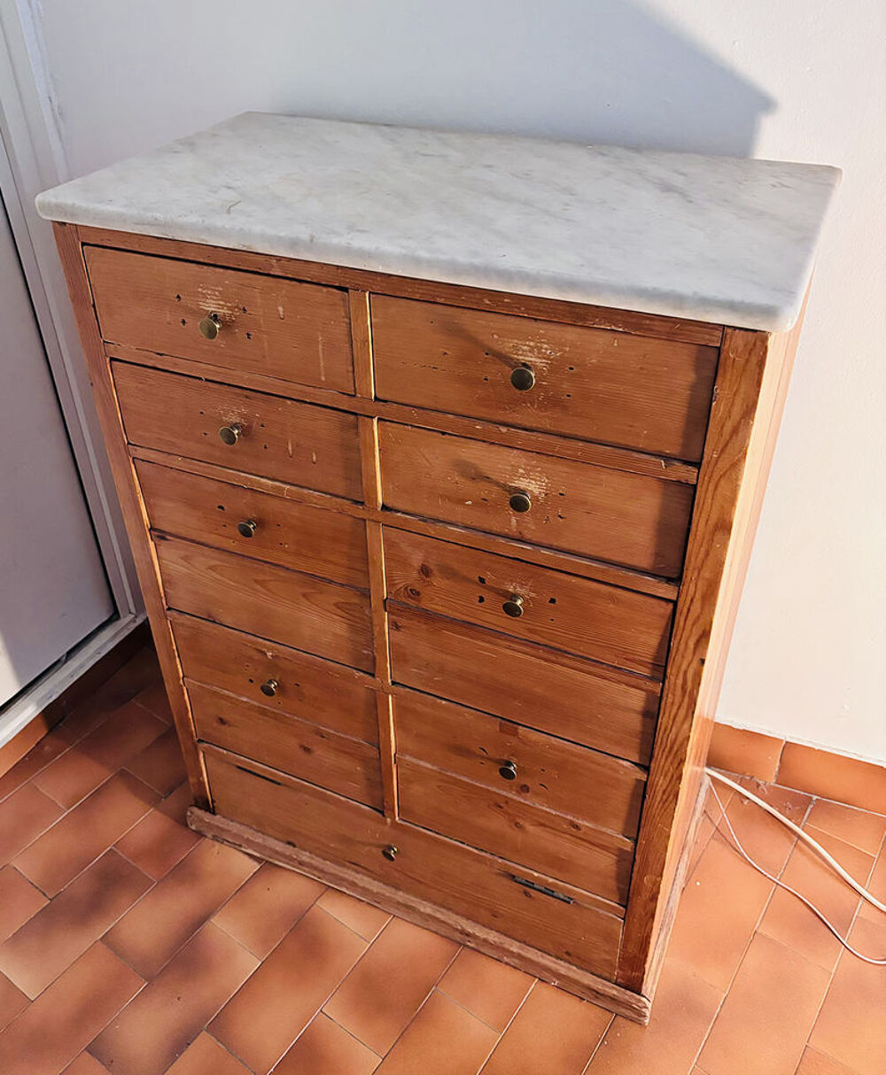 2 commodes en bois et marbre Meubles
