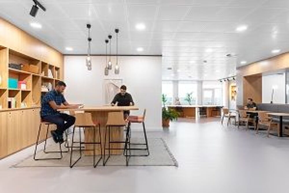   Un bureau privé entièrement équipé pour vous et votre équipe à Paris, Spaces La defense  