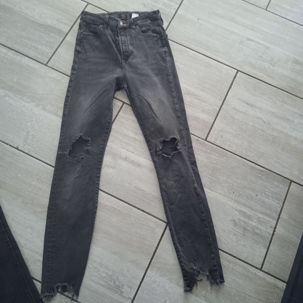 Jean denim noir super skinny taille XS longueur de jambes 94 Vêtements