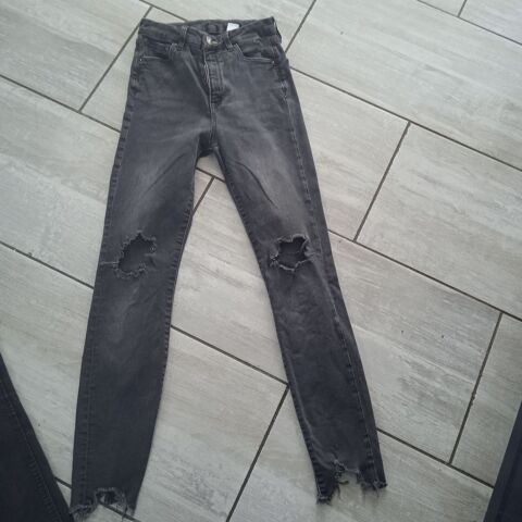 Jean denim noir super skinny taille XS longueur de jambes 94 4 Saint-Rambert-d'Albon (26)