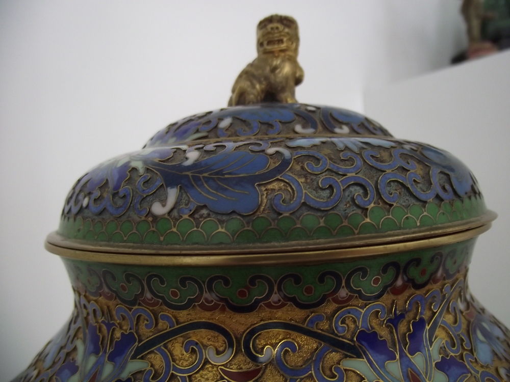 POTICHE EN EMAIL CLOISONNE AVEC SON COUVERT Dcoration