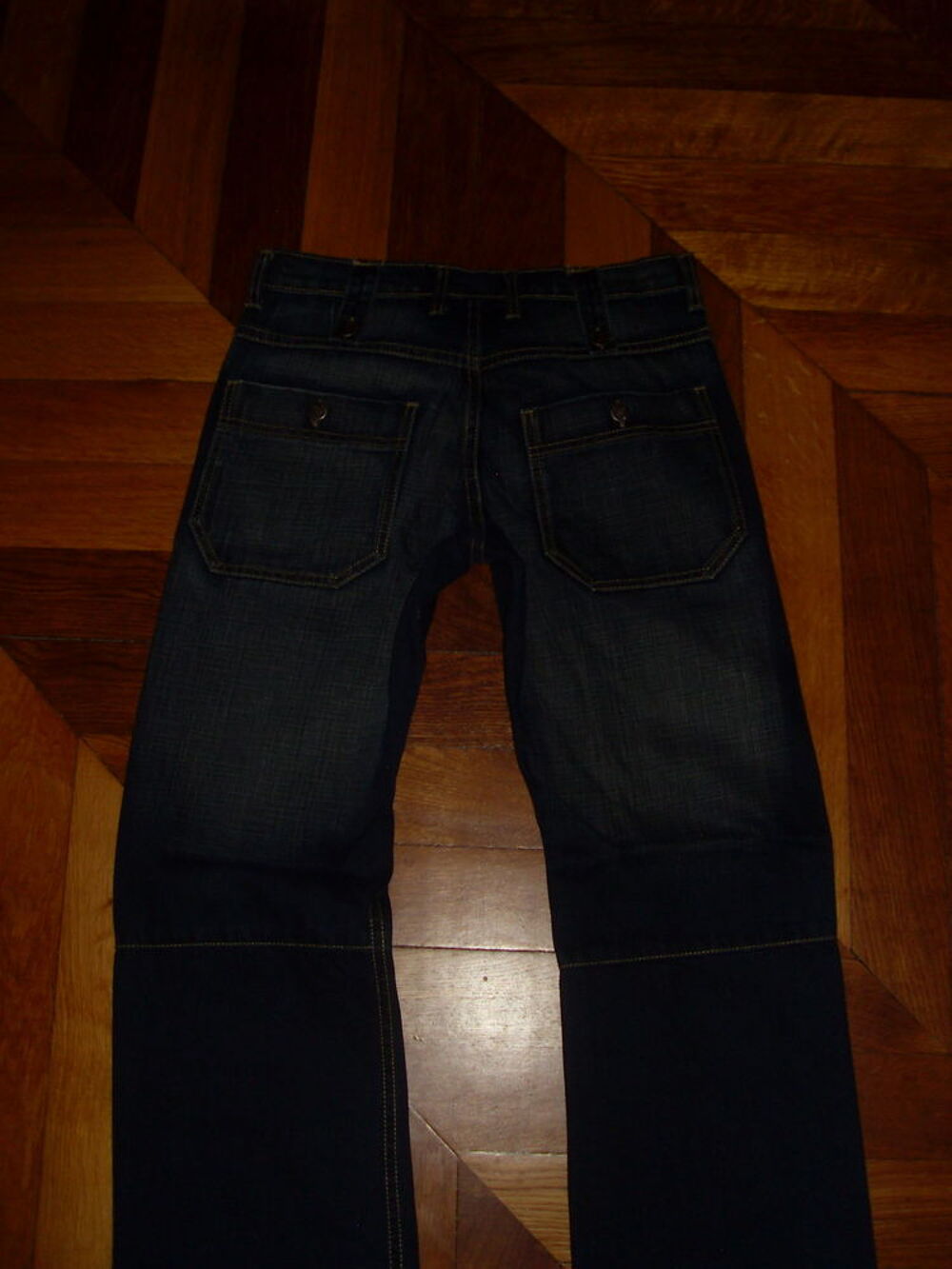 Pantalon Jean taille 38/M bleu fonc&eacute; Vtements