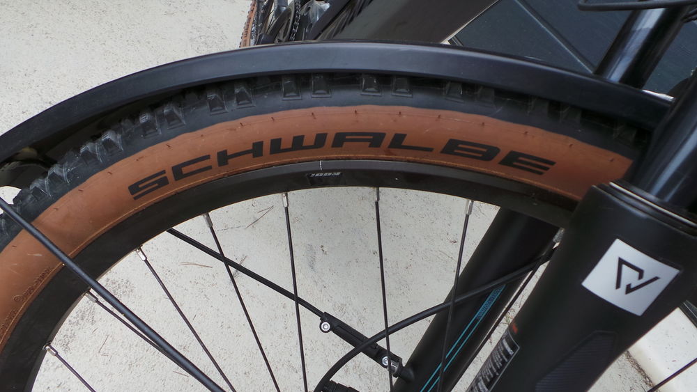 VELO &eacute;lectrique SUV " CONWAY ".390 km ! Vélos