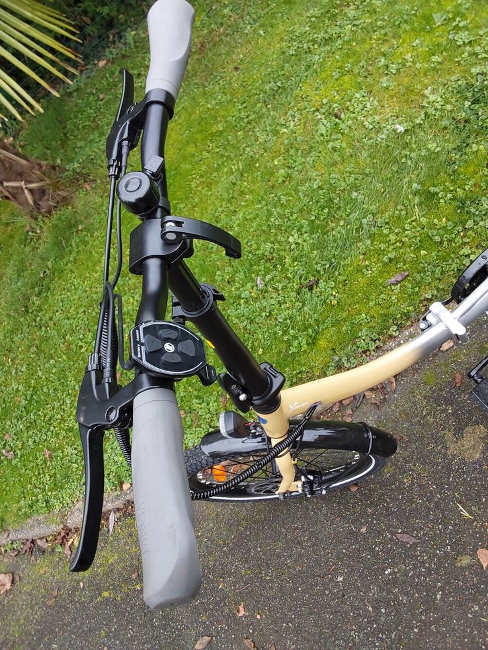 V&eacute;lo &eacute;lectrique LANCIA Sports