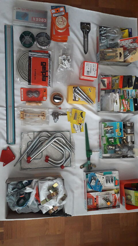 Lot quincaillerie
1 Salon-de-Provence (13)