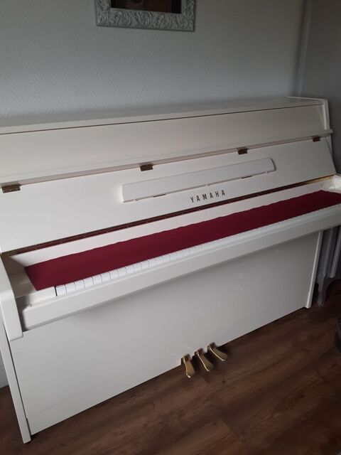 Piano droit d'tude  2700 Les Mureaux (78)