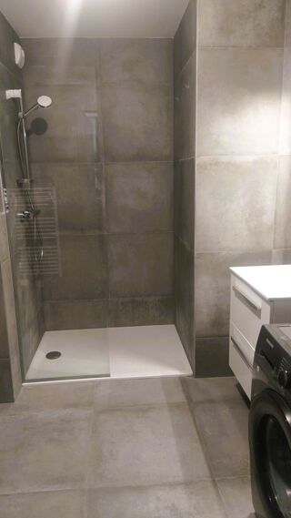  Appartement à louer 1 pièce 51 m²