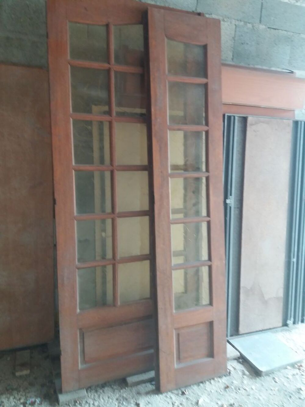 Fen&ecirc;tre tierc&eacute;e en bon &eacute;tat. Bricolage