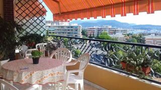  Appartement à louer 4 pièces 111 m²