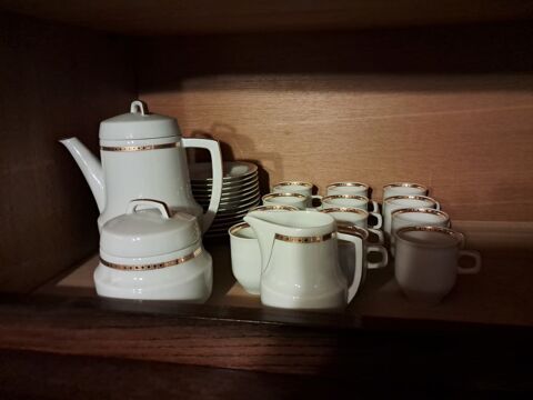 Service à café en porcelaine de sologne modèle Lamotte 1 Creil (60)