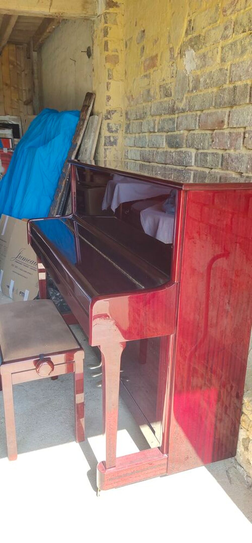 Piano Steiner UP-110 Acajou Instruments de musique