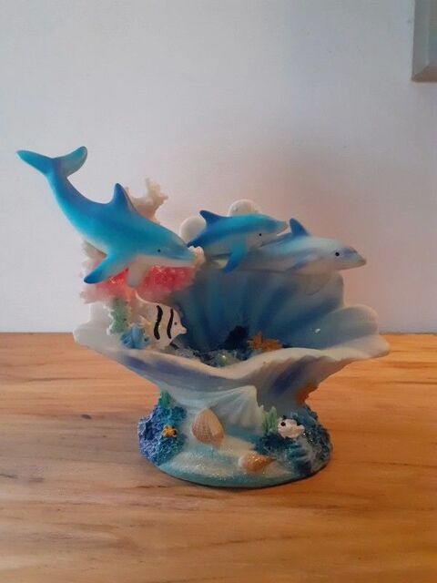 Statue dauphin 10 Montreuil-le-Gast (35)