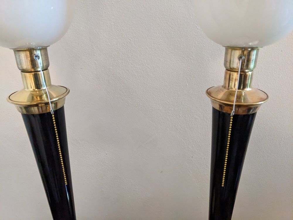 Paire de 2 lampes art d&eacute;co MAZDA laqu&eacute;es noire avec tulipe e Décoration