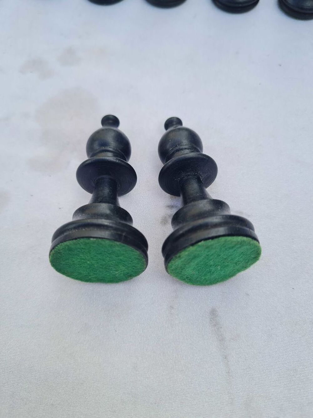 Jeu d'&eacute;checs vintage Staunton Fran&ccedil;ais en buis massif €" Taille 4 €" Plomb&eacute; / Feutr&eacute; 