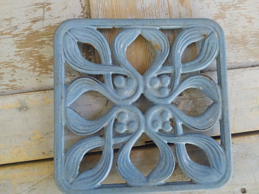 Ancien Dessous de Plat &Eacute;maill&eacute; Gris Bleu D&eacute;cor de Gui 