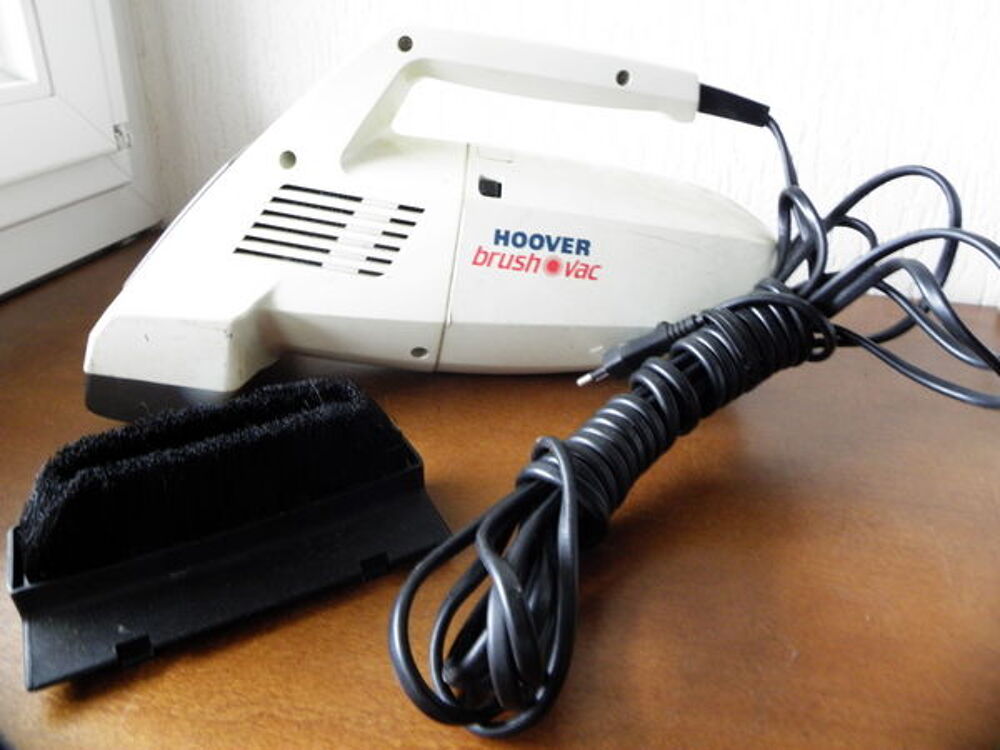 PETIT ASPIRATEUR.. QUASI NEUF Electroménager