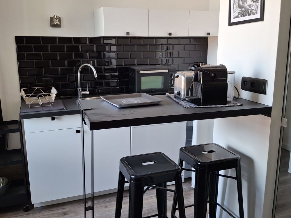 Vente Appartement Coup de coeur. Petit bijou style atelier. CANNES. Cannes