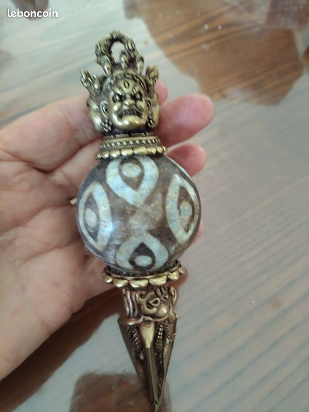  "Dhanada" porte bonheur 