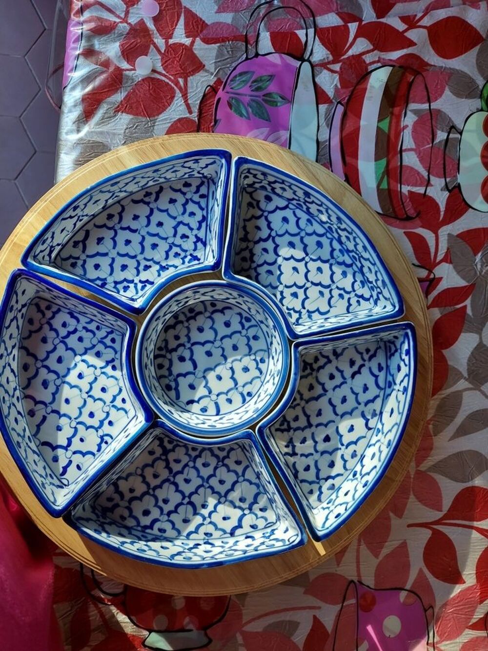 Lot de moules T&eacute;fal/Pyrex en silicone+objets de d&eacute;co de No&euml;l Décoration