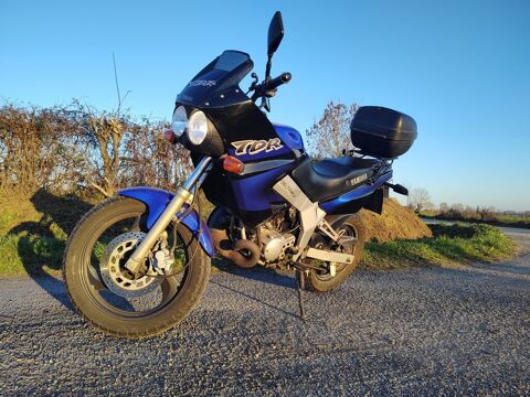 Moto YAMAHA 2001 occasion Mazi&egrave;res-en-G&acirc;tine 79310