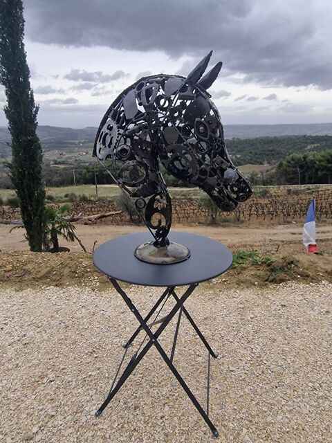 sculptures tte de cheval ? en mtal recycls ? ? 1000 Vaison-la-Romaine (84)
