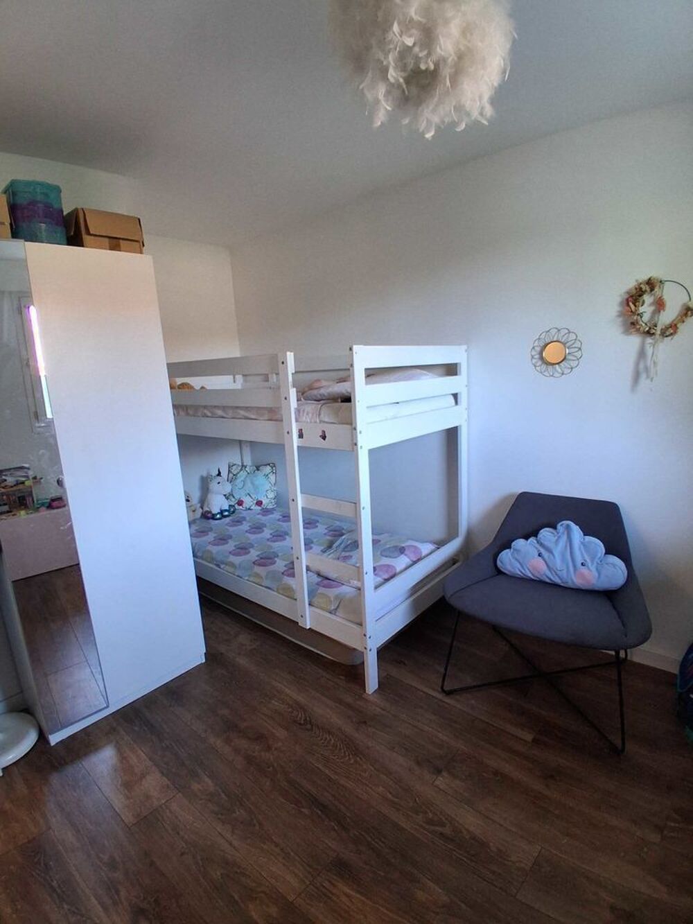 Vente Appartement apparemment T4 +terrasse + jardin + parkings Marseille 8