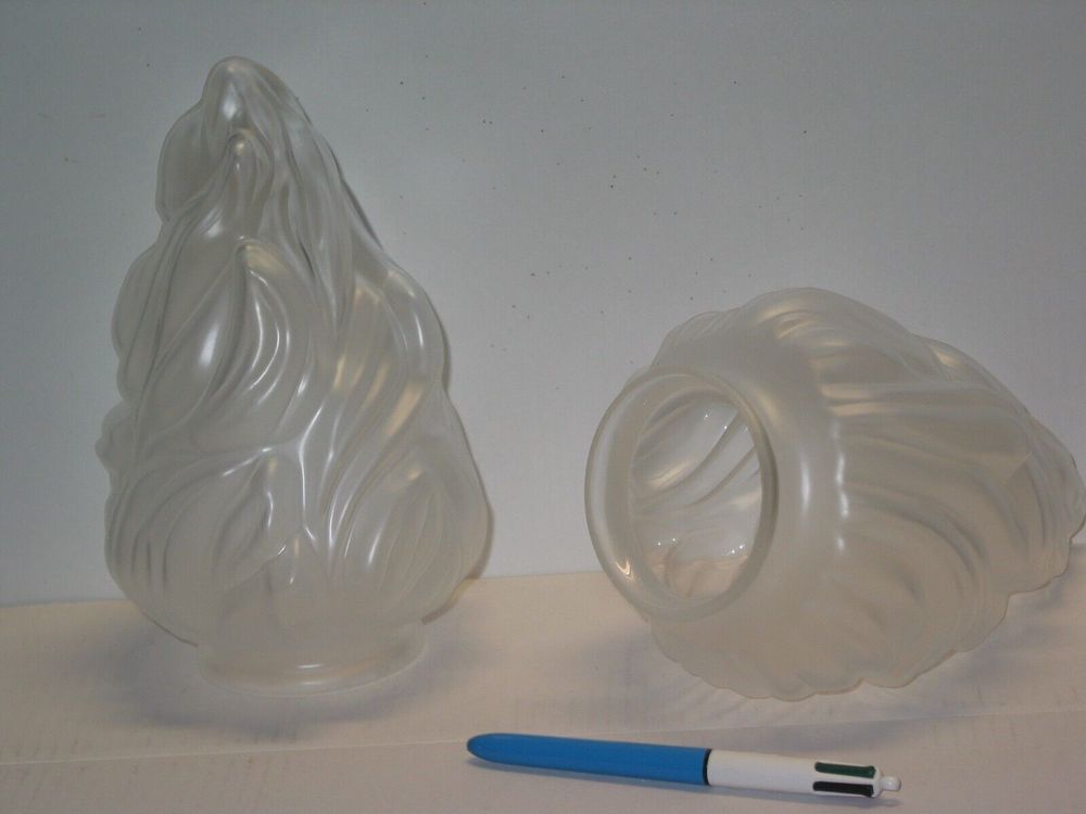 1 UNE GRANDE Tulipe flamme empire p&acirc;te de verre press&eacute;e art Décoration