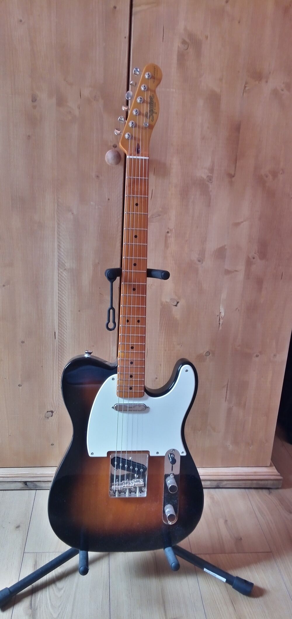 TELACASTER VIBE 50 Squier Instruments de musique