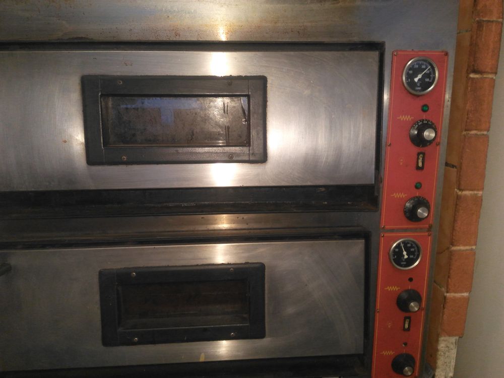 four pizzas Cuisine