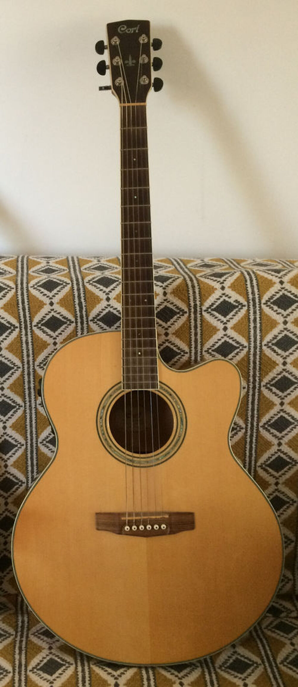 Guitare CORT &eacute;lectro-acoustique Instruments de musique