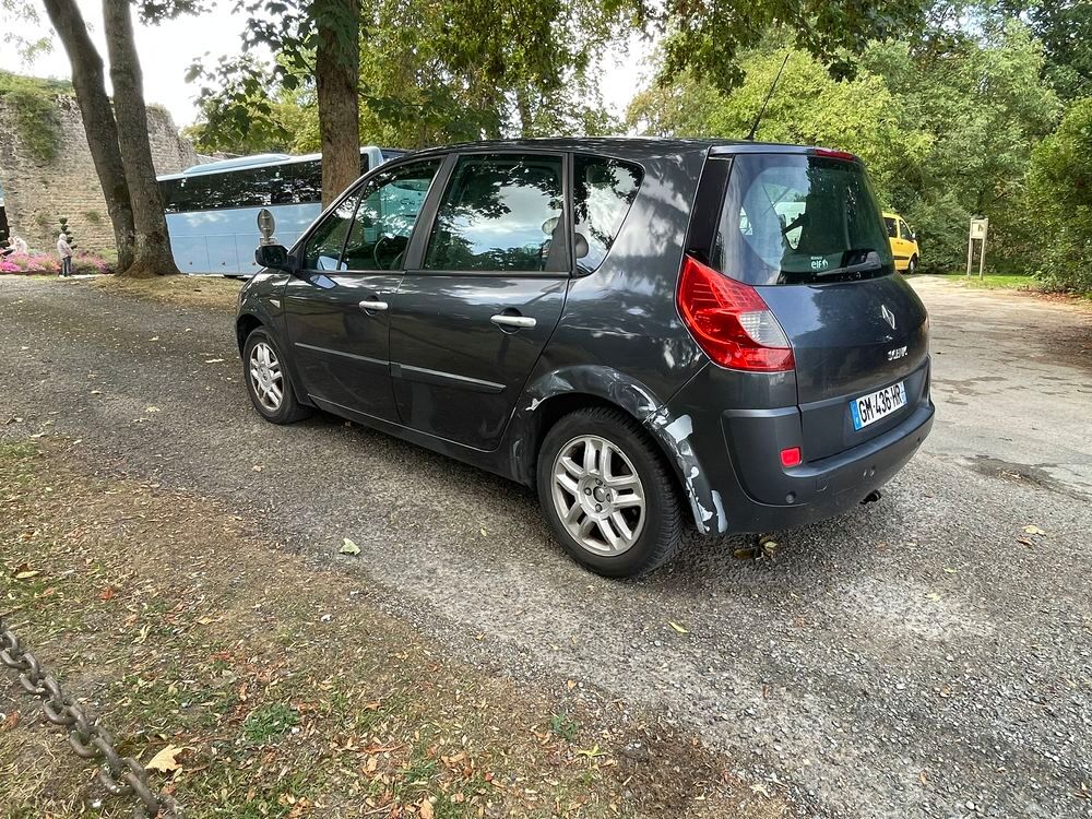 Sc&eacute;nic II Scenic 1.5 dCi 105 Euro 4 Pack Authentique 2008 occasion 79300 Bressuire