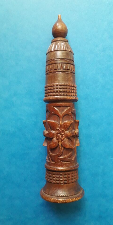 Ancienne boite à aiguilles à coudre en bois 50 Limoges (87)