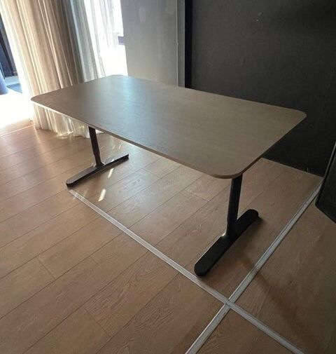 Bureau IKEA Bekant 140/60 80 Villepinte (93)