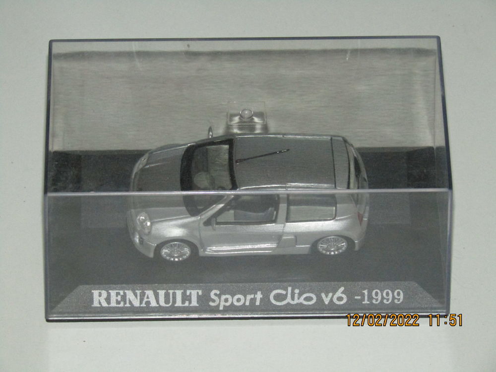 Lot 3 voitures miniatures 1/43&egrave;me neuves. Prix sacrifi&eacute; Jeux / jouets