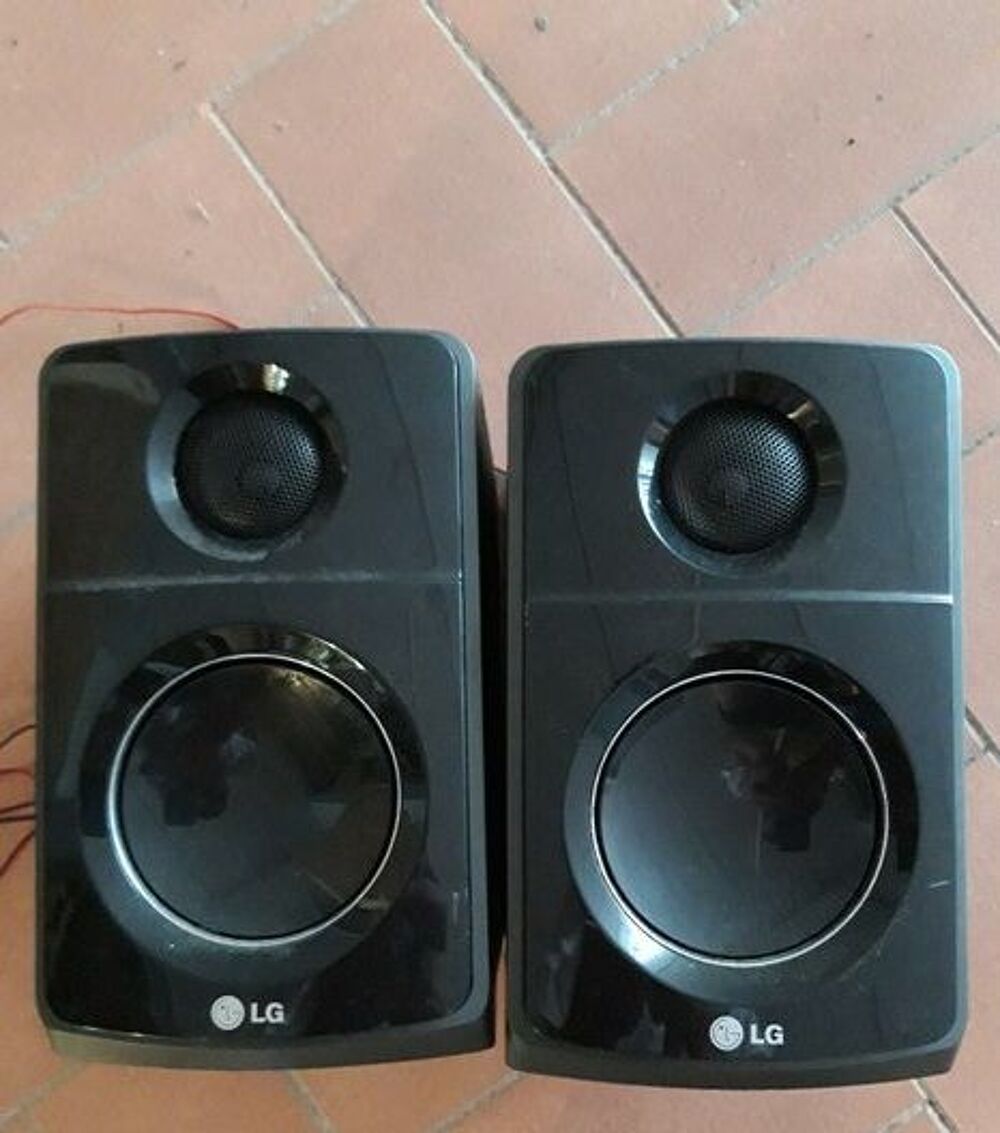 Paire mini enceintes LG - 60 watts Audio et hifi