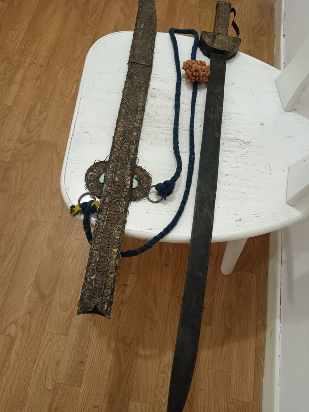 de tr&egrave;s joli &eacute;p&eacute;e Maroquinerie