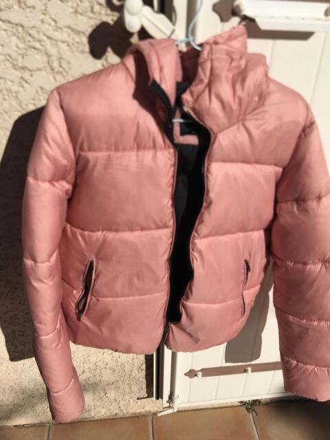 veste  capuche Bershka rose
20 Rognac (13)