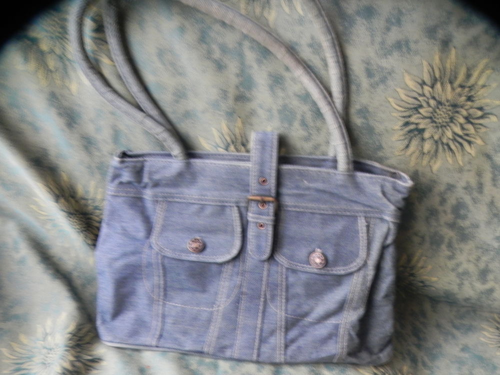 sac &agrave; main en jean, avec hanses. Maroquinerie