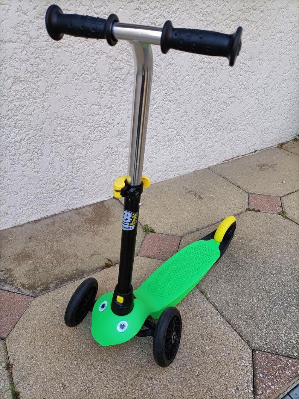 TROTTINETTE OXELO 3 roues B1 (2 &agrave; 6 ans) enfant jusqu'&agrave; 1m20 Jeux / jouets