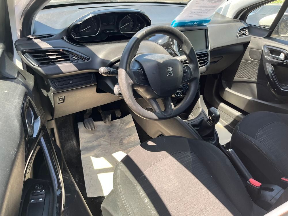 208 I PH2 1.5 BLUE HDI 102 PREMIUM PACK 2019 occasion 84000 Avignon