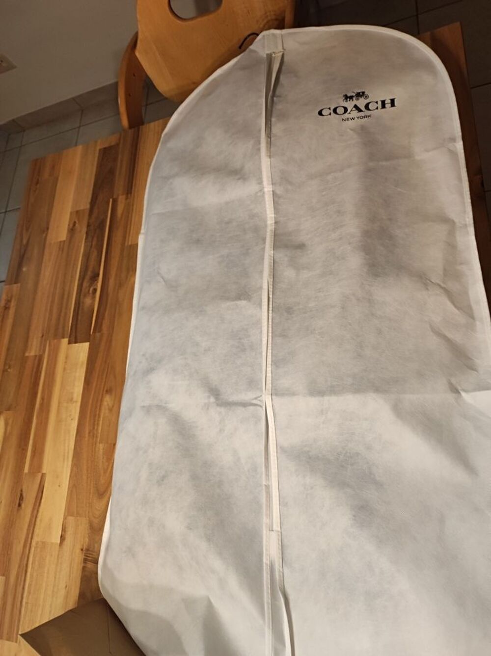 Trench coat COACH original bleu, compl&egrave;tement neuf. avec &eacute;tiquette. Vêtements