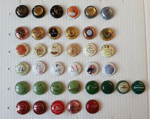 CAPSULES DE CHAMPAGNE EN LOT OU A L'UNITE 11 Nevers (58)