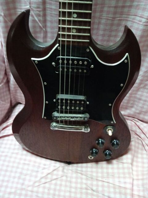 guitare GIBSON 650 Ribcourt-Dreslincourt (60)