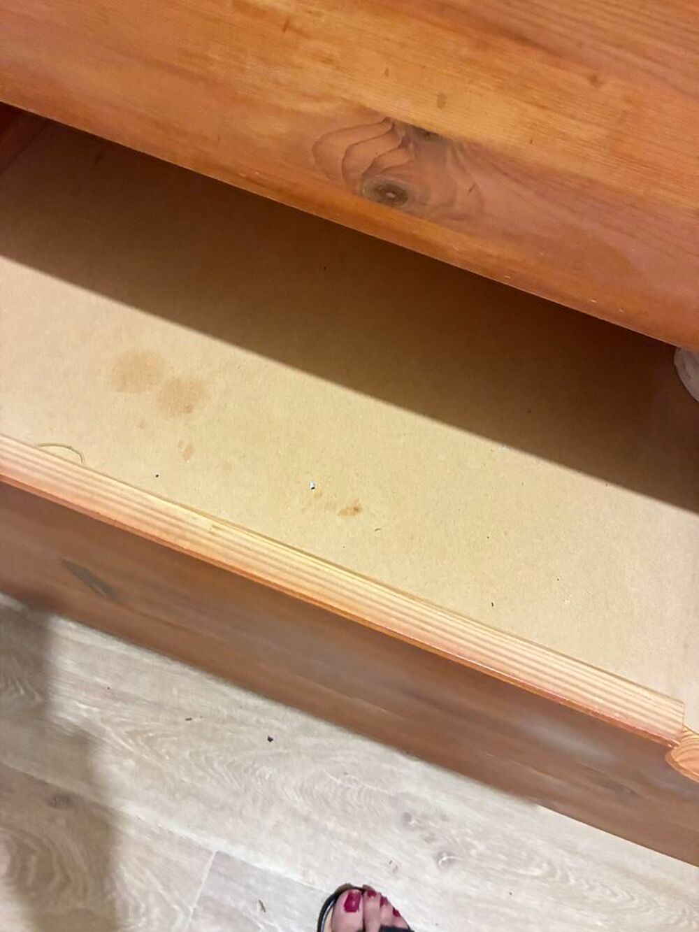 tr&egrave;s belle commode unen bois brut chambre, couloir, salon Meubles