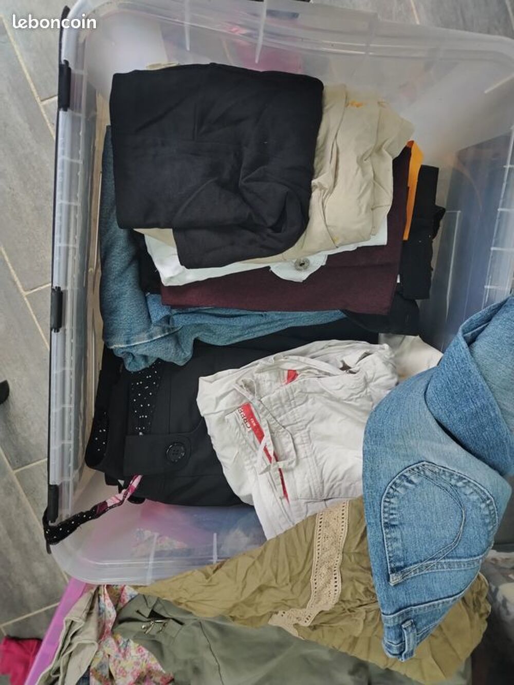V&ecirc;tements femme a 40 centimes Vêtements