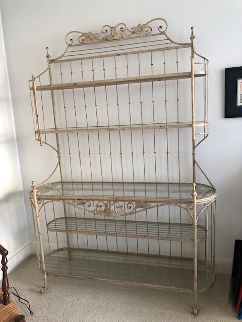 Meuble de rangement ferronnerie et verre 400 Paris 19 (75)