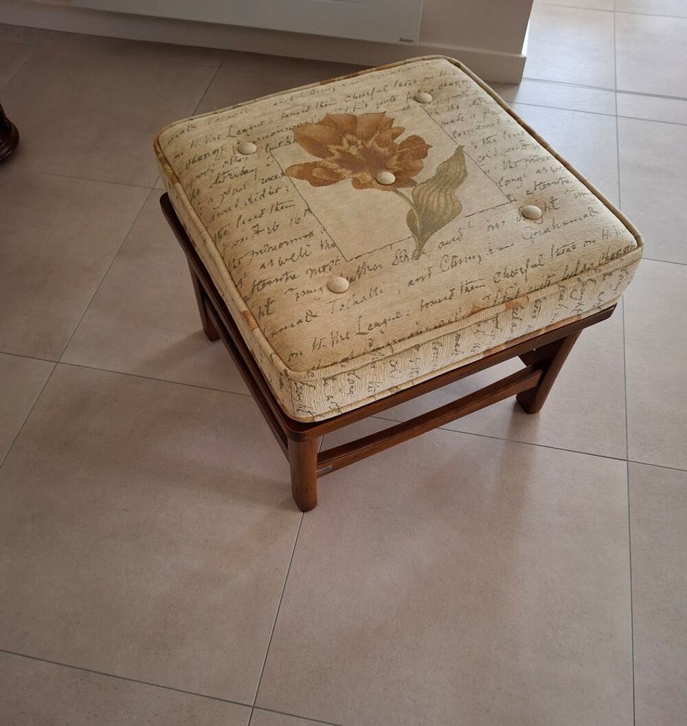 Pouf ou table Jacques LELEU possible vte canap&eacute; et fauteuil Meubles