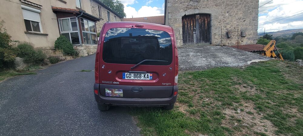 Kangoo 4x4 essence 2002 occasion 48600 Saint-Bonnet-de-Montauroux
